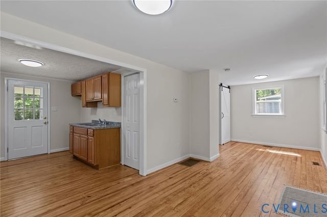 67 Deer Dr, Gum Spring, VA 23065