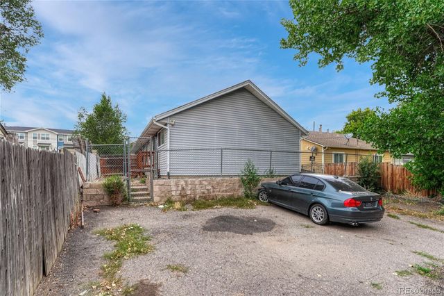 1158 S Navajo Street, Denver, CO 80223