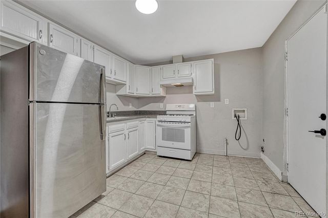 1158 S Navajo Street, Denver, CO 80223