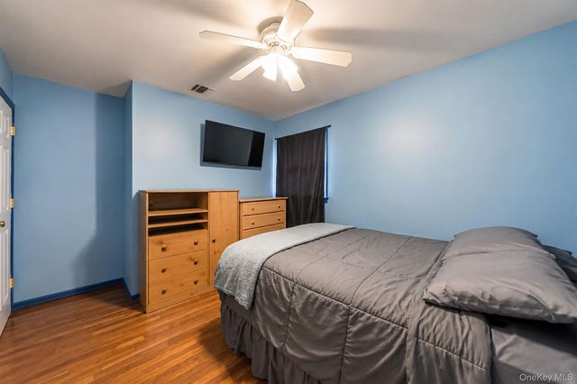 1231 10th Street, West Babylon, NY 11704