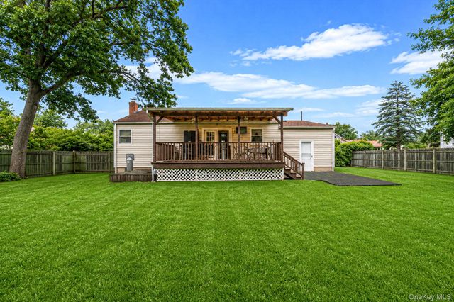 1231 10th Street, West Babylon, NY 11704