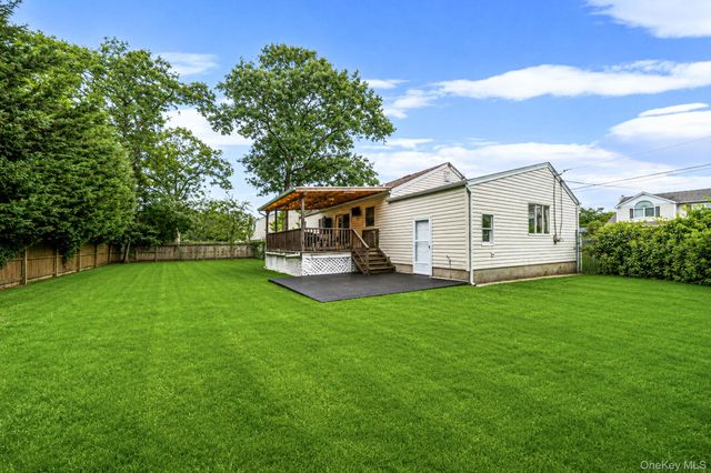 1231 10th Street, West Babylon, NY 11704