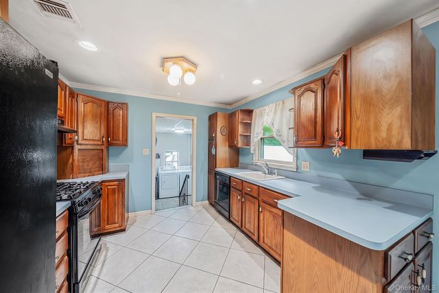 1231 10th Street, West Babylon, NY 11704