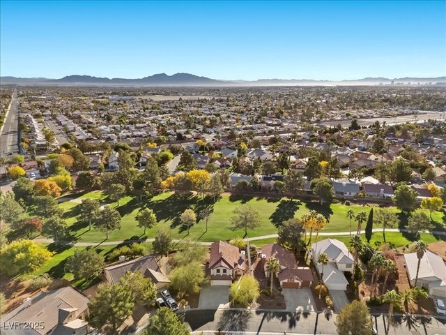 5216 Desert Star Drive, Las Vegas, NV 89130