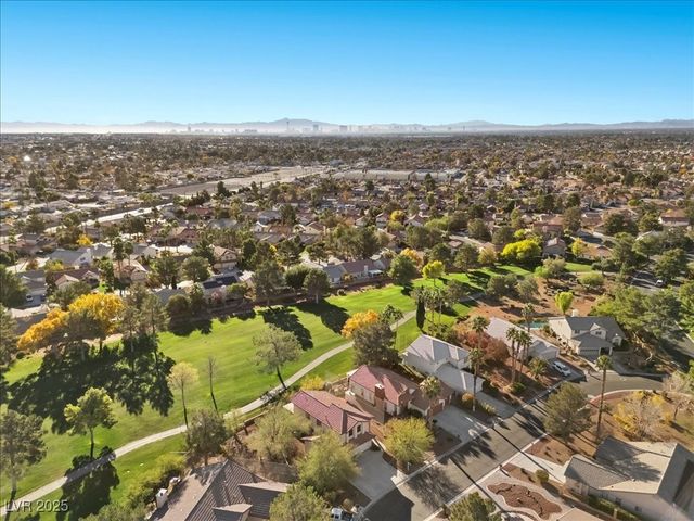 5216 Desert Star Drive, Las Vegas, NV 89130