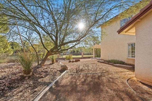 5216 Desert Star Drive, Las Vegas, NV 89130