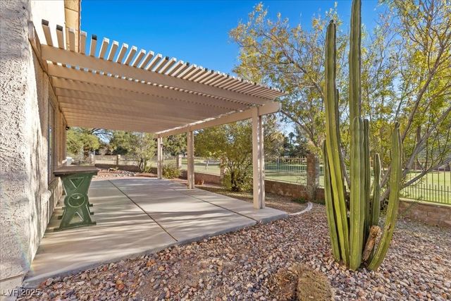 5216 Desert Star Drive, Las Vegas, NV 89130