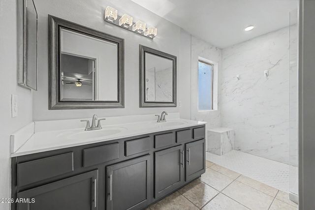 2233 E SOFT WIND Drive, Phoenix, AZ 85024