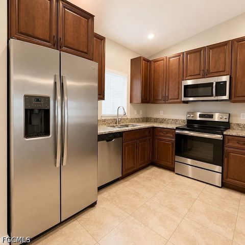 4109 SW 8th PL 203, Cape Coral, FL 33914