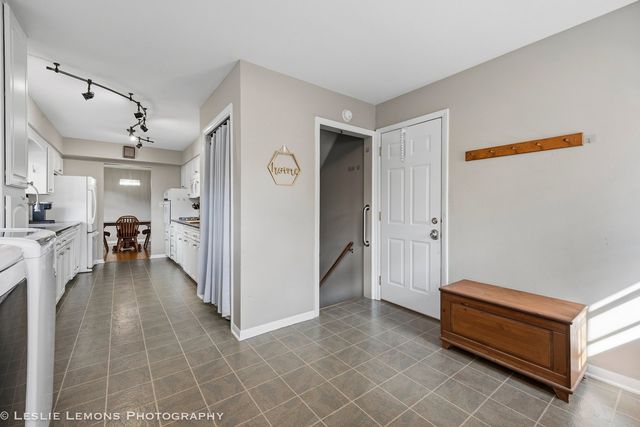 3S328 Juniper Lane, Glen Ellyn, IL 60137