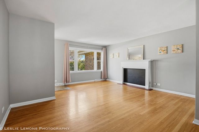 3S328 Juniper Lane, Glen Ellyn, IL 60137