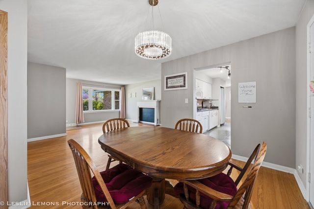 3S328 Juniper Lane, Glen Ellyn, IL 60137