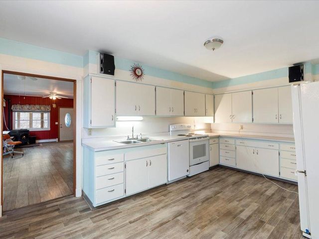 336 4th Avenue SE, Aitkin, MN 56431