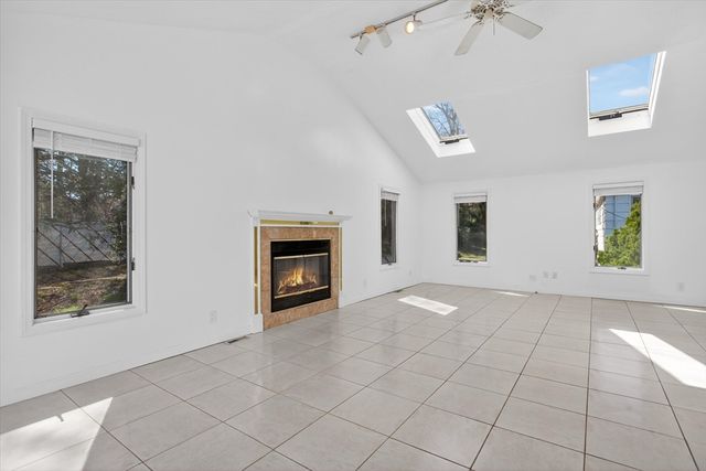 25 Gloversbrook Rd, Randolph, MA 02368