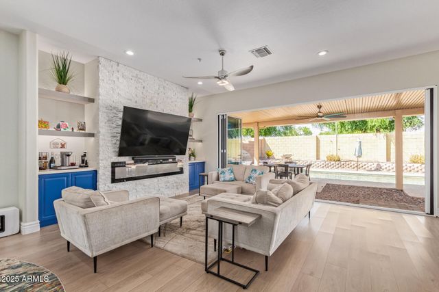 14372 W CYPRESS Street, Goodyear, AZ 85395