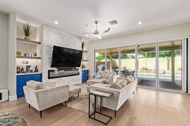 14372 W CYPRESS Street, Goodyear, AZ 85395