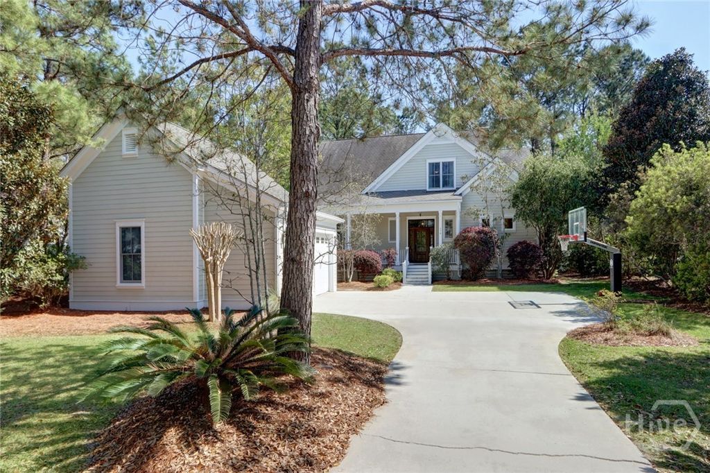 Image 2 of property listing at 179 Spanton Crescent, Pooler, GA 31322