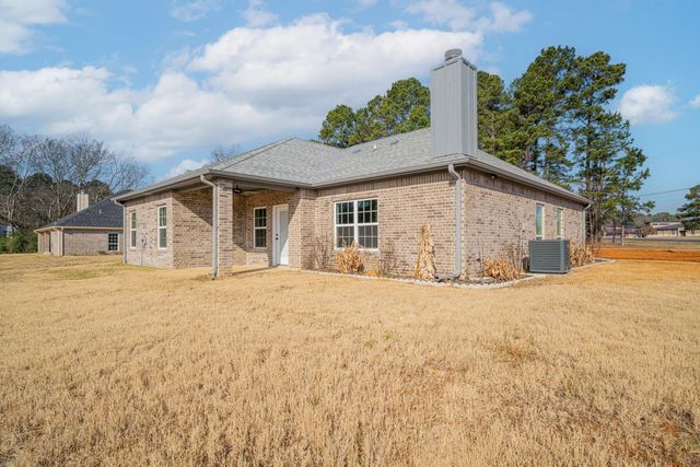 630 Borders Rd, Longview, TX 75603