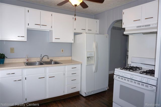 18505 DEERING, Livonia, MI 48169