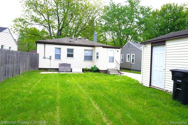 18505 DEERING, Livonia, MI 48169