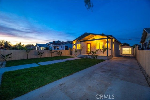 1535 W 70th, Los Angeles, CA 90047