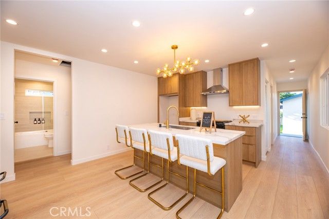 1535 W 70th, Los Angeles, CA 90047