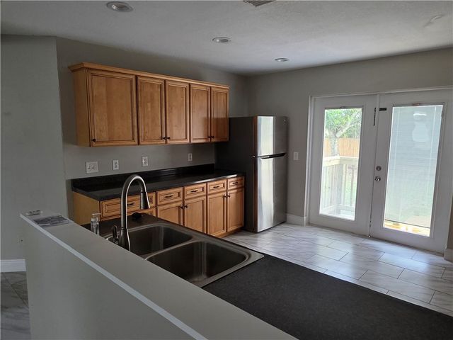 795 Rolling Hill Drive, Sebastian, FL 32958