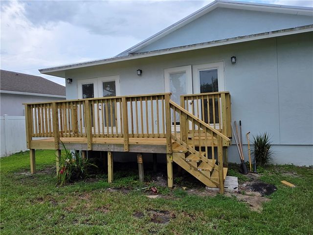 795 Rolling Hill Drive, Sebastian, FL 32958