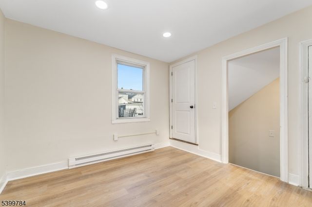 253 Washington St, Phillipsburg Town, NJ 08865