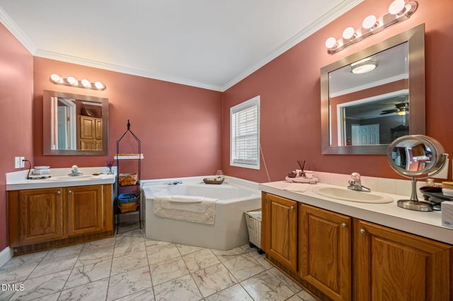 557 Olives Chapel Road, Apex, NC 27502