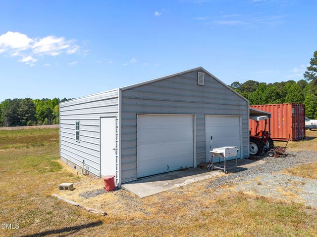 557 Olives Chapel Road, Apex, NC 27502