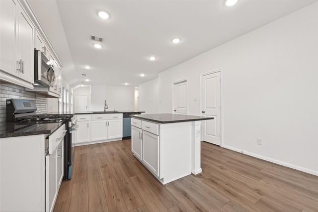 1410 Cecilia Vines Drive, Conroe, TX 77301