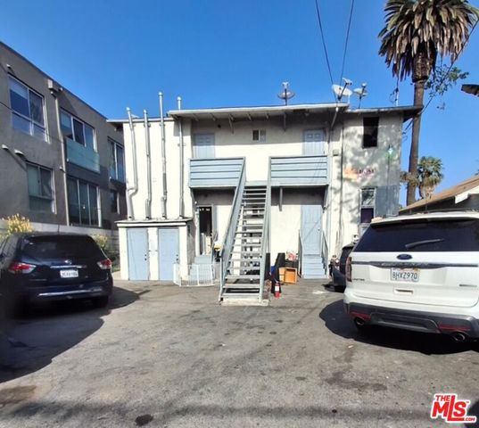 5736 Camerford Avenue, Los Angeles, CA 90038