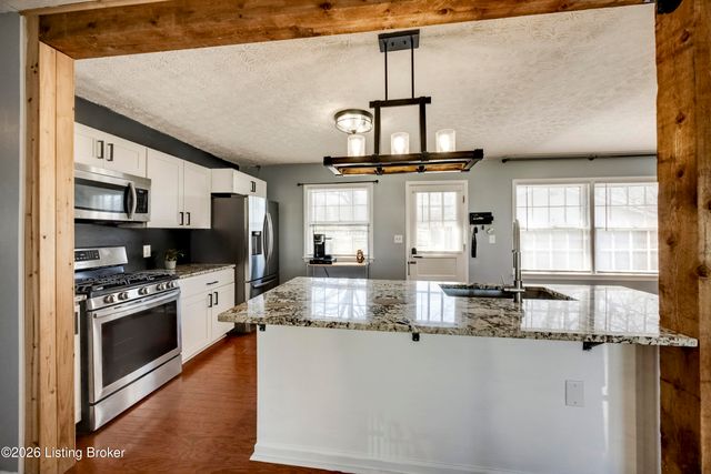 5906 Outer Loop, Louisville, KY 40219