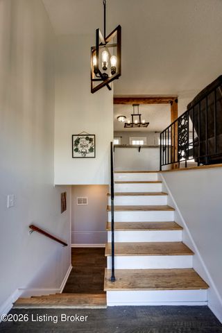 5906 Outer Loop, Louisville, KY 40219