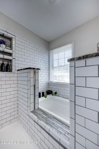 5906 Outer Loop, Louisville, KY 40219