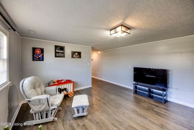 5906 Outer Loop, Louisville, KY 40219