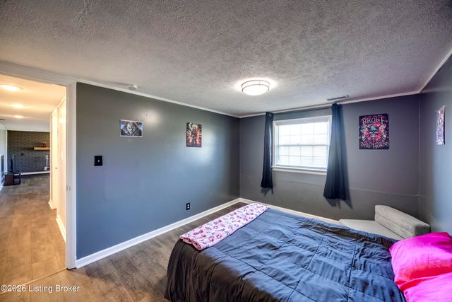 5906 Outer Loop, Louisville, KY 40219