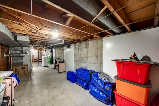 5906 Outer Loop, Louisville, KY 40219