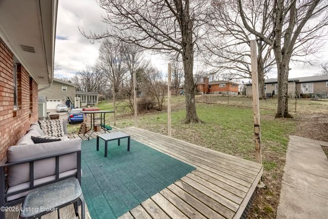 5906 Outer Loop, Louisville, KY 40219