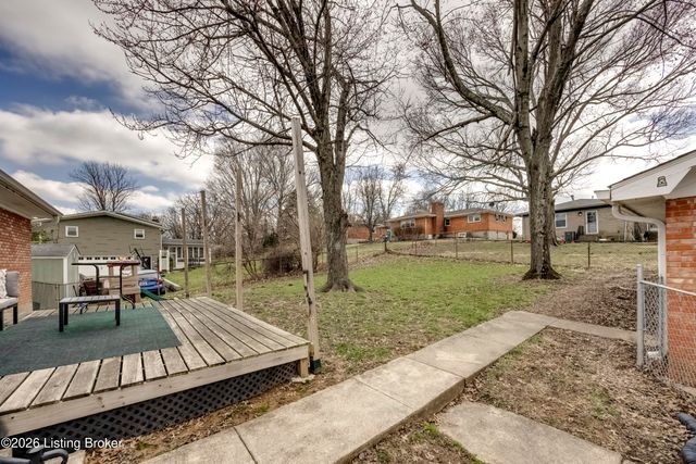 5906 Outer Loop, Louisville, KY 40219