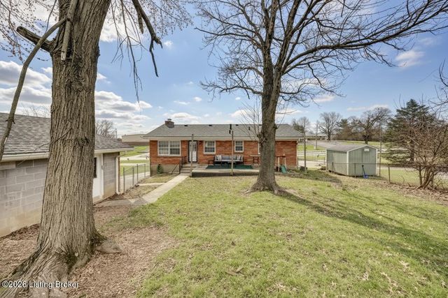 5906 Outer Loop, Louisville, KY 40219