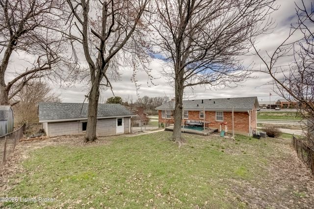 5906 Outer Loop, Louisville, KY 40219