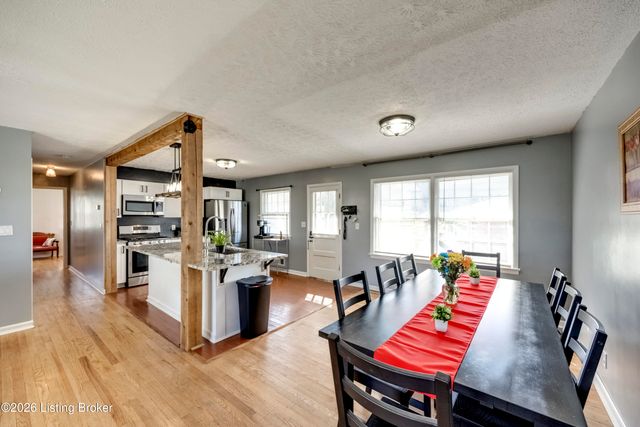 5906 Outer Loop, Louisville, KY 40219