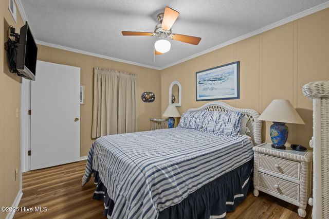 1904 E Fort Macon Road 111, Atlantic Beach, NC 28512