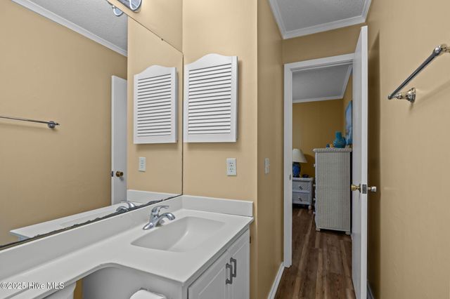 1904 E Fort Macon Road 111, Atlantic Beach, NC 28512