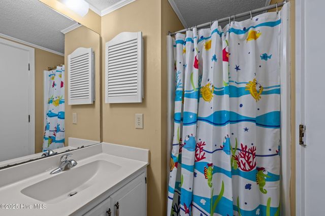 1904 E Fort Macon Road 111, Atlantic Beach, NC 28512