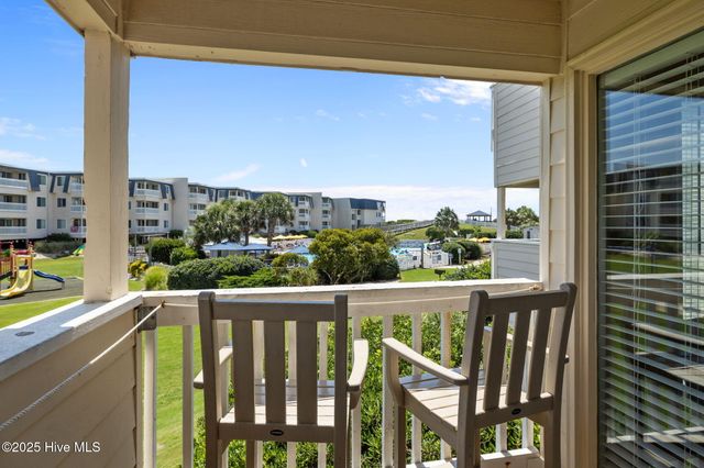 1904 E Fort Macon Road 111, Atlantic Beach, NC 28512