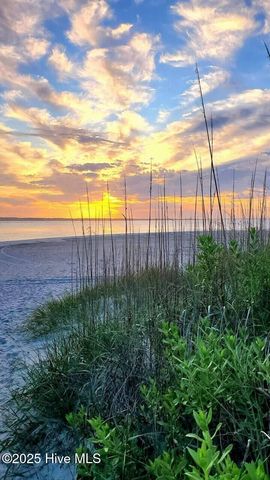 1904 E Fort Macon Road 111, Atlantic Beach, NC 28512