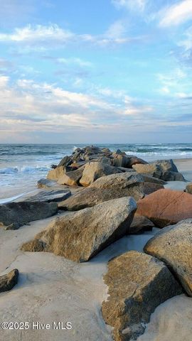 1904 E Fort Macon Road 111, Atlantic Beach, NC 28512